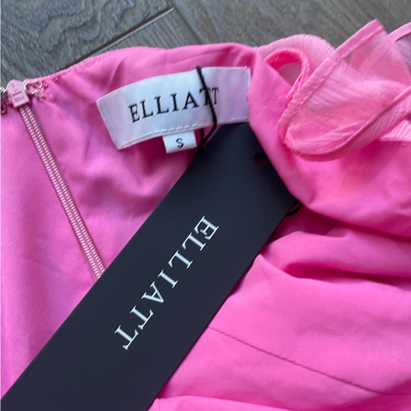 elliatt heritage pink ruffle deep v neck strappy maxi gown dress size small NEW - Picture 7 of 8